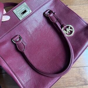 Micheal Kors Purse